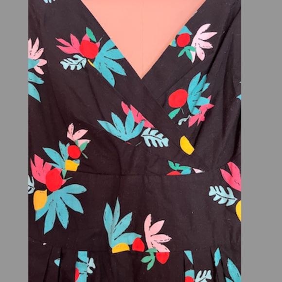 Emily and Finn Florence Black Summer Fruits Dress, UK 12, US 8 - Picture 6 of 9